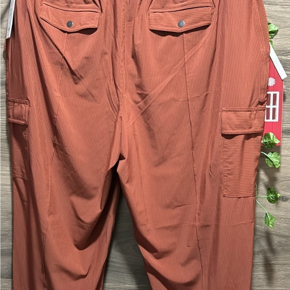 Athleta Vienna cargo pants - Picture 4 of 4